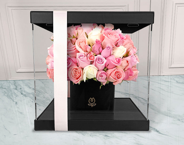 Rosas Rosas en caja Acrilico | GRACE