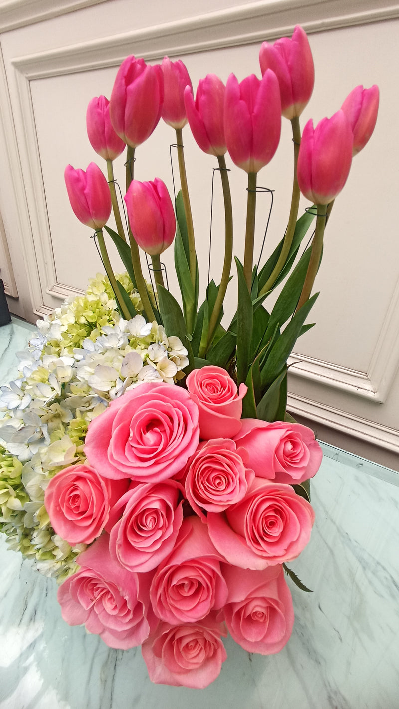 Bouquet de Tulipanes y Rosas | EXCLUSIVO