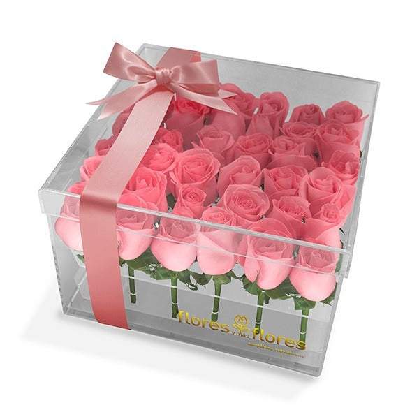 36 Rosas Rosas en caja acrílico | FRIDA