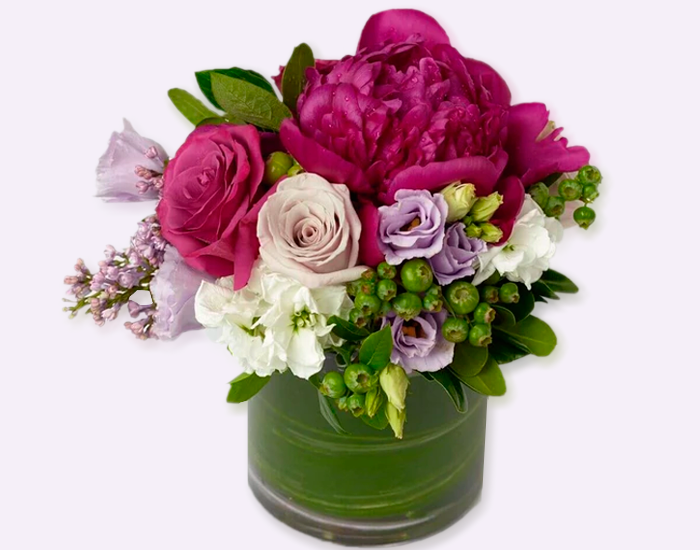 Arreglo de Rosas Dalias y Lisianthus | TRIESTE