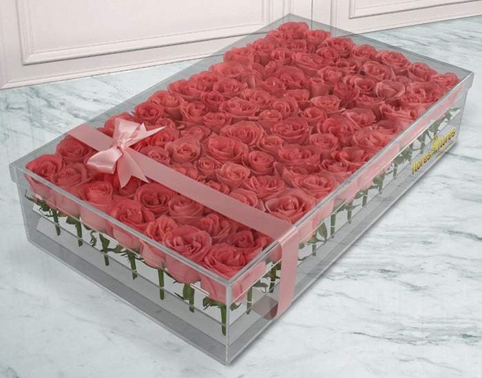 90 Rosas en caja acrilico | EVITA