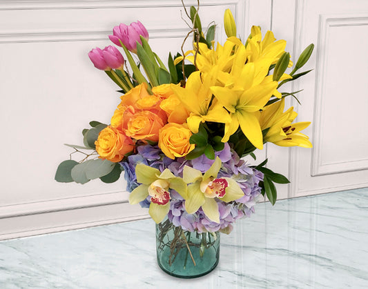 Colorido Bouquet de Tulipanes con Rosas | AMUSANT