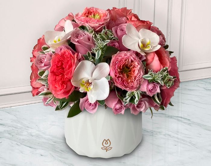 Composición de Orquídeas con Rosas | ISABELLA