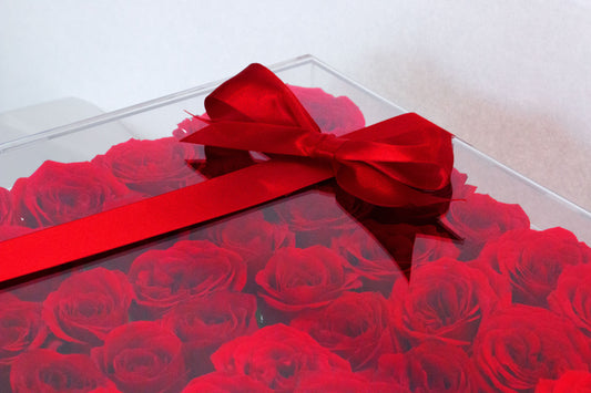 90 Rosas Rojas en caja Acrílico | TRESOR