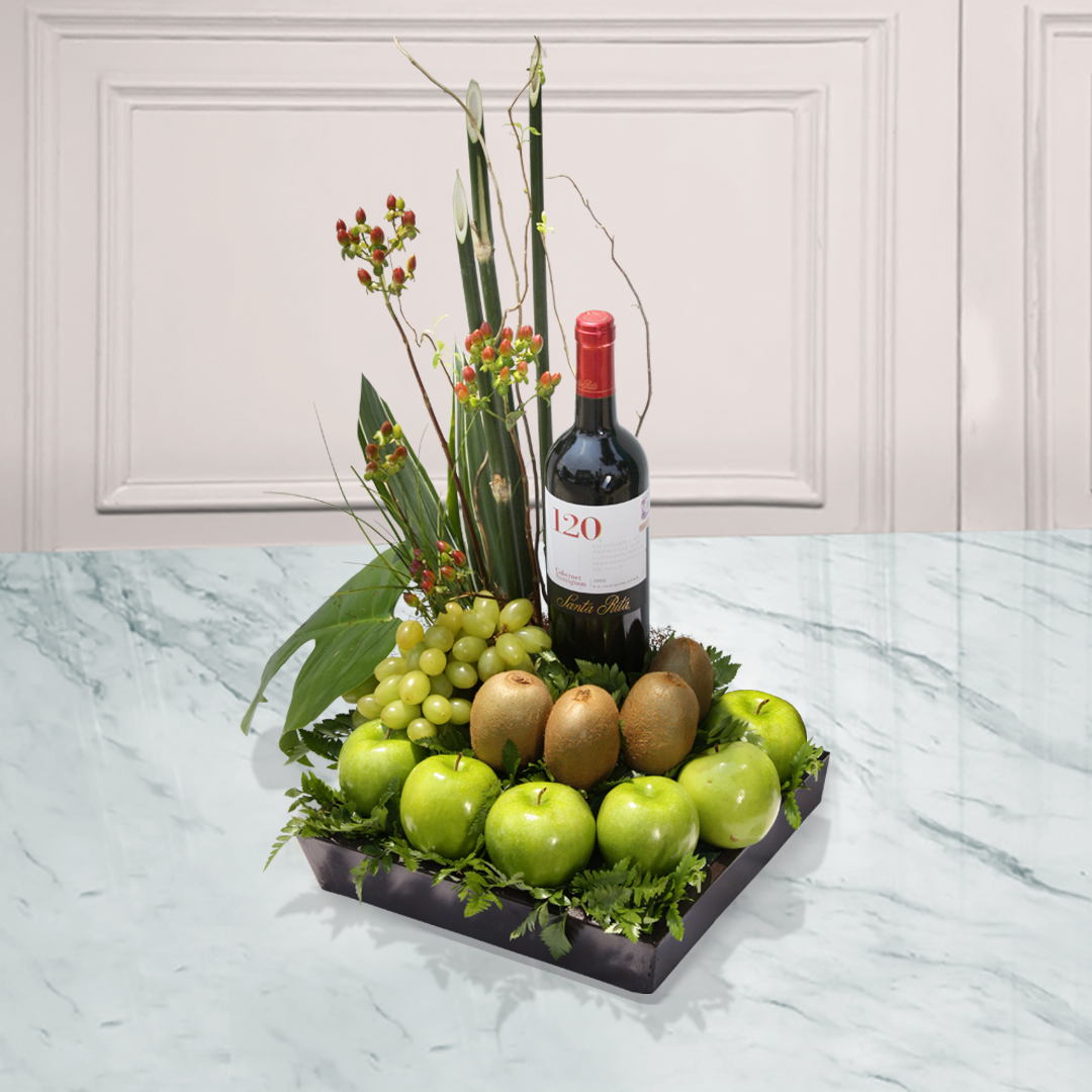 Arreglo Frutal con Vino | CHILENO