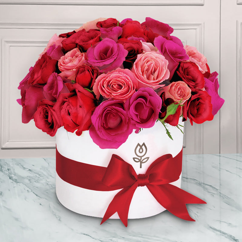 Caja Redonda con Rosas en Tonos Rojos | ILUSIÓN