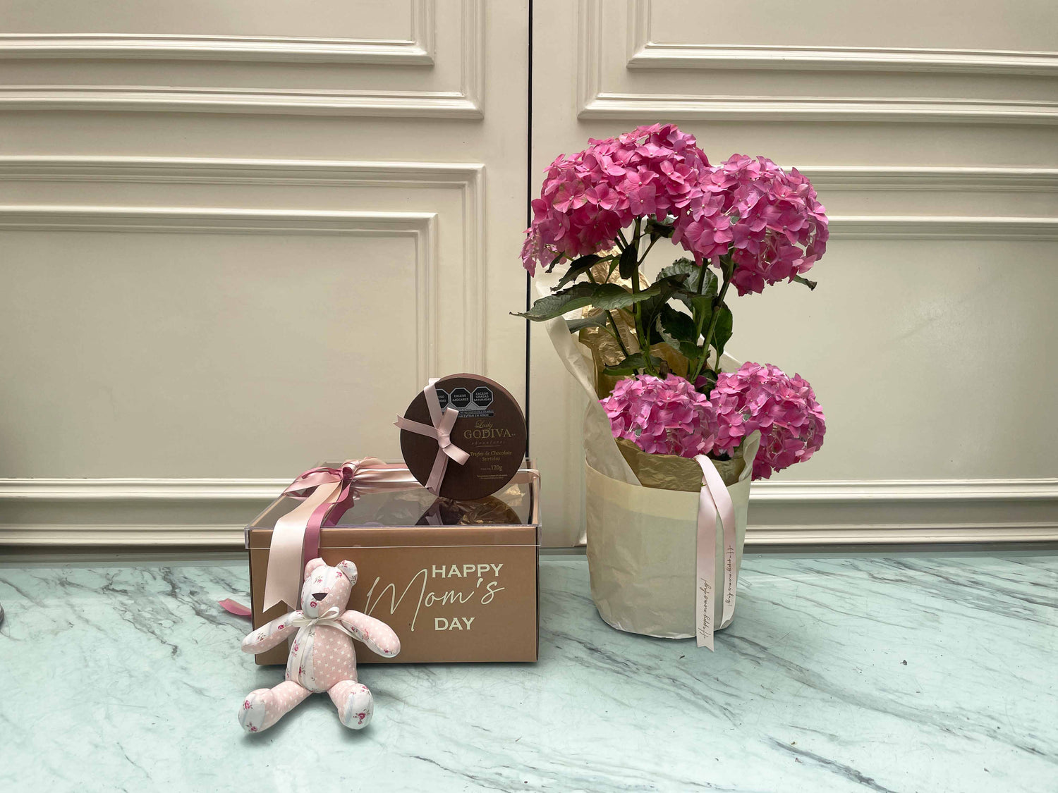 Dulzura floral con hortensia rosa y detalles especiales | Magdalena