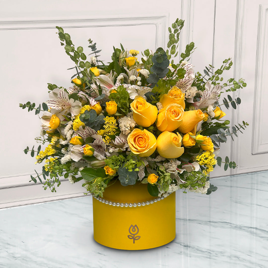 Caja con Rosas Amarillas y Perlas | LEONOR
